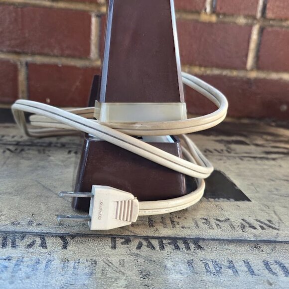 Vintage Pixar Inspired Brown Compact Expandable Desk Lamp - Picture 3 of 16